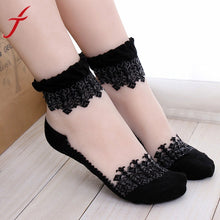 Load image into Gallery viewer, Women Lace Ruffle Ankle Sock Hot Sale Ultrathin Transparent Beautiful Crystal Lace Elastic Short Ankle Length BK Transparent
